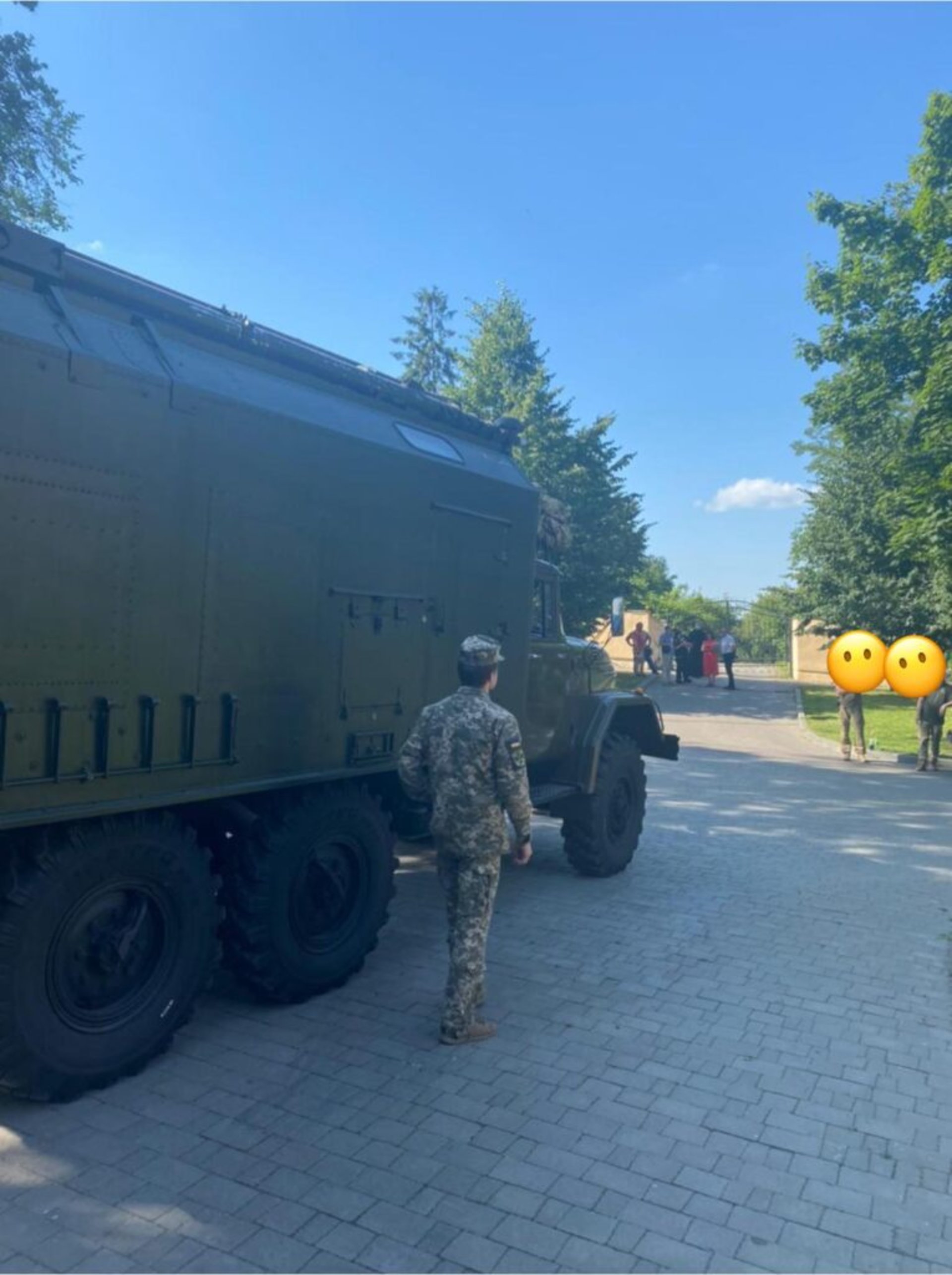 У Львові відбулася спроба рейдерського захоплення Митрополичих Садів