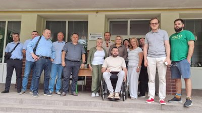 У Львові триває скандал через будівництво басейну