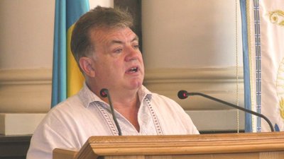 Об`єднання церков - це свого роду політичний акт, який підтверджує те, що було задекларовано ще у 1991 році: єдність територій та єдність духовних центрів, - професор Держко