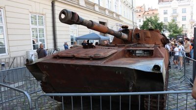 У центрі Львова відкрили виставку російської військової техніки (ФОТО)