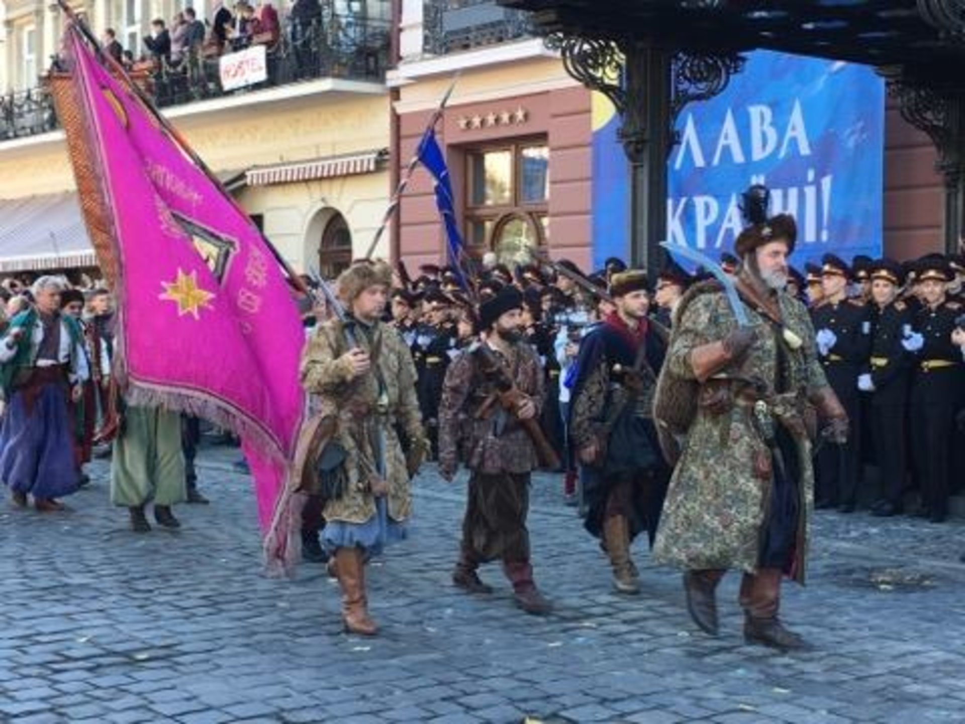 Вулицями Львова пройшов масштабний Марш захисників України. Фото прес-служба ЛОДА