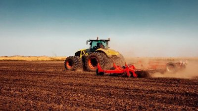 ​​Фермери Яворівщини завершують етап посівної пізніх технічних культур