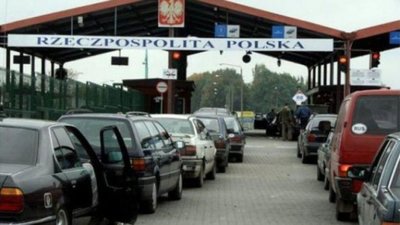 Прикордонники назвали основну причину черг на кордоні з Польщею