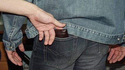 У Львові пасажир маршрутки затримав «щипача»