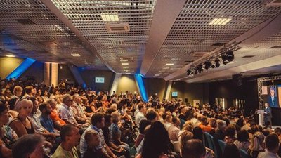П’ятій колоні немає місця в українській владі, - Петро Порошенко на Львівщині
