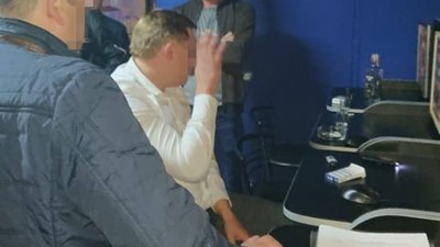 У Львові СБУ затримала головного лікаря поліклініки за вимагання хабара з ветерана АТО