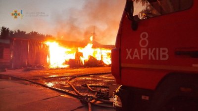 У Львові горіло деревообробне підприємство (ВІДЕО)