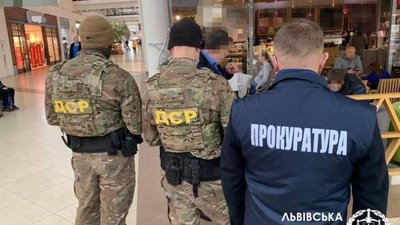 У Львові на «хабарі» затримано одного з керівників обласного управління водних ресурсів