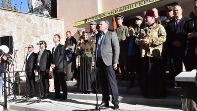 На Львівщині урочисто відкрили «Будинок воїна»