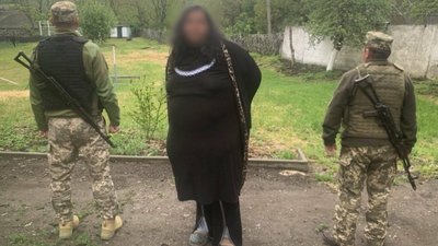 Блогер зі Львова перевдягнувся жінкою