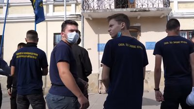 Під Золочівською міською радою відбувся пікет щодо “Московського патріархату” (ВІДЕО)