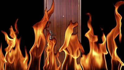 У Львові невідомі скоїли підпал будівлі страхової компанії