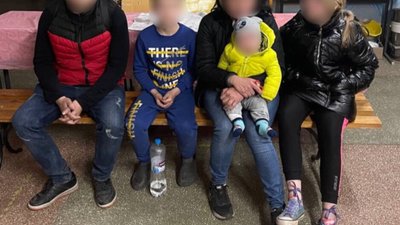 Львівські патрульні помітили уночі малолітнього хлопчика