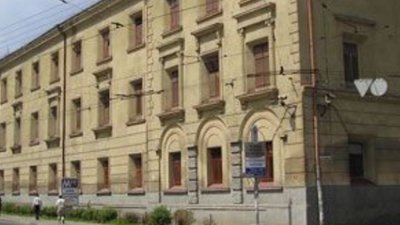 До львівської в‘язниці  привезли вбивцю з Італії (ФОТО)
