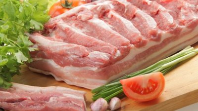 Білорусь заборонила ввезення свинини з Львівщини