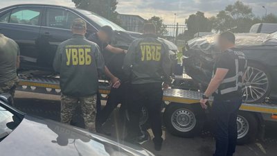 На Львівщині судитимуть чоловіка за незаконного переправлення особи через державний кордон