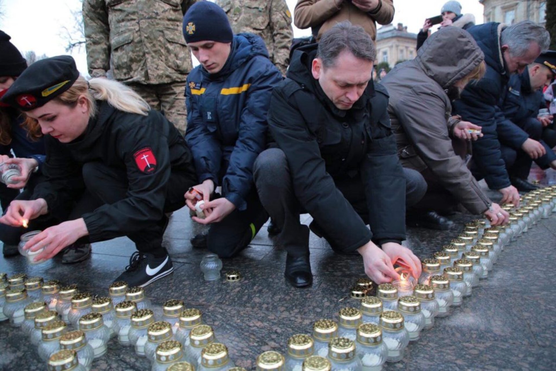Біля пам’ятника Шевченку поіменно згадали Героїв Небесної Сотні