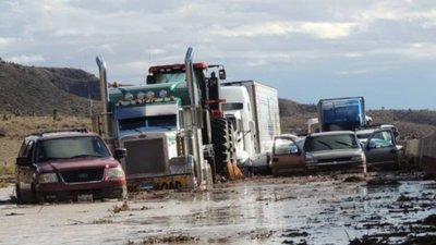 Нова смертельна стихія в Каліфорнії: селем накрило Санта-Барбару