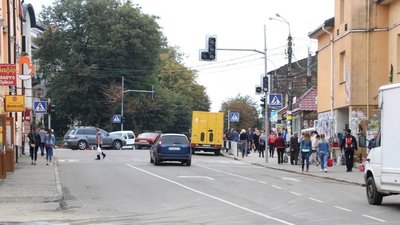 Водіям: у Дрогобичі припинено рух транспорту на кількох вулицях