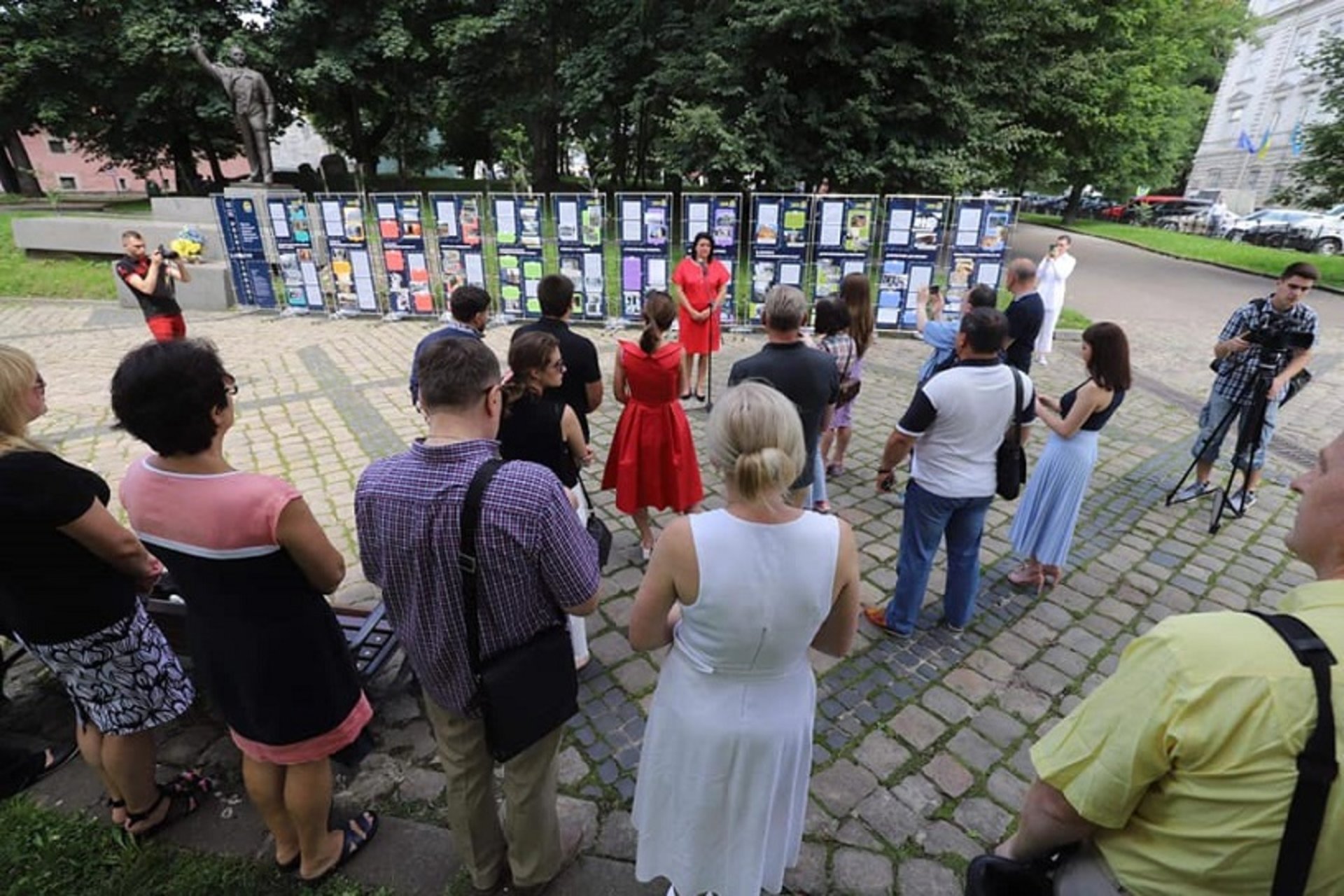 у Львові презентували банерну виставку до 80-их роковин Червоного терору