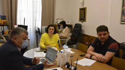 У Львові ініціюють публічне обговорення роботи літніх та всесезонних майданчиків