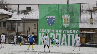 На Львівщині відкрили оновлене футбольне поле