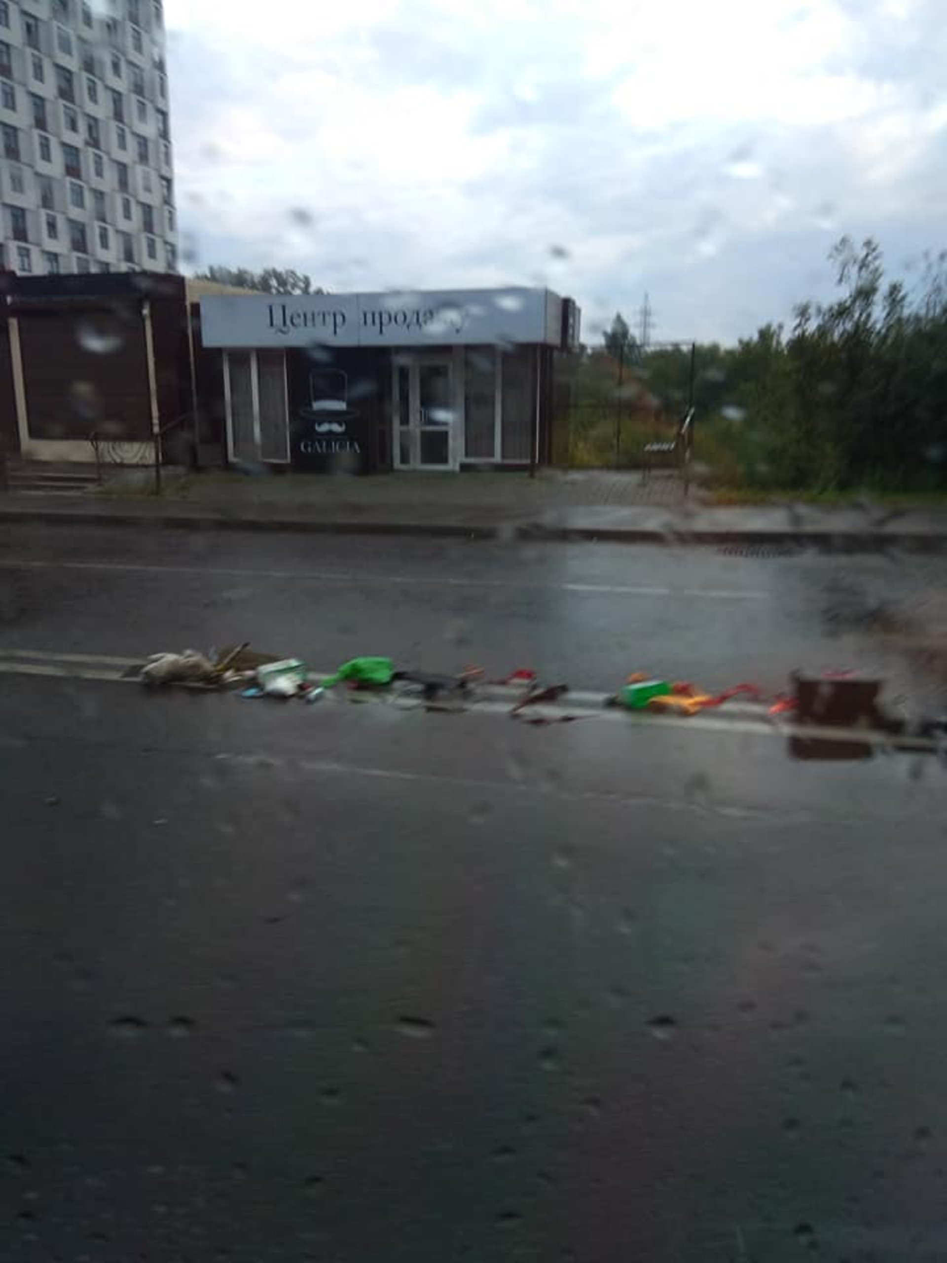 У Львові водій втік з місця аварії