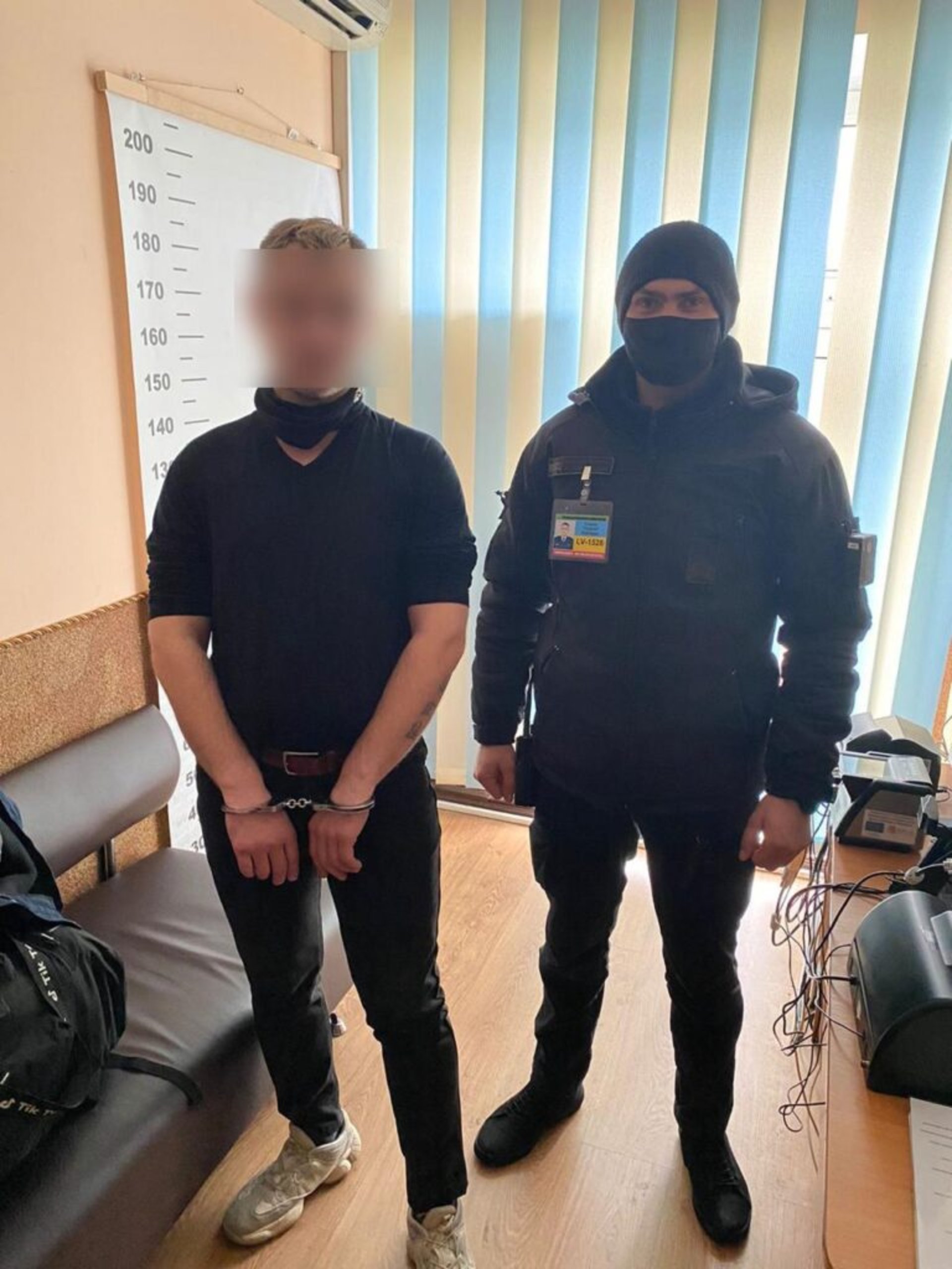 На кордоні з Польщею затримали двох злочинців