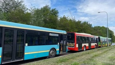 Львів передав військовим ще 6 автобусів