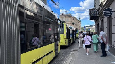 У центрі Львова відбувся парад трамваїв