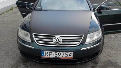 Поліція Львівщини розшукує круті «польські бляхи»