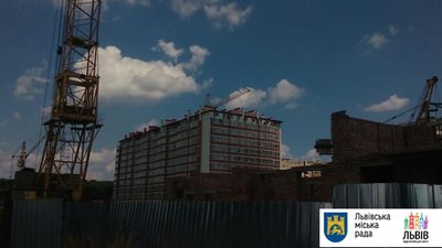 Мерія Львова застерігає мешканців від купівлі квартир у забудовника-афериста ПрАТ «Ірокс»