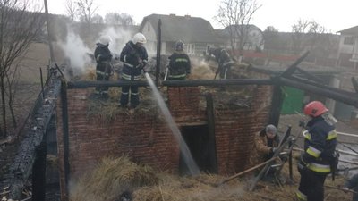 На Миколаївщині горів будинок