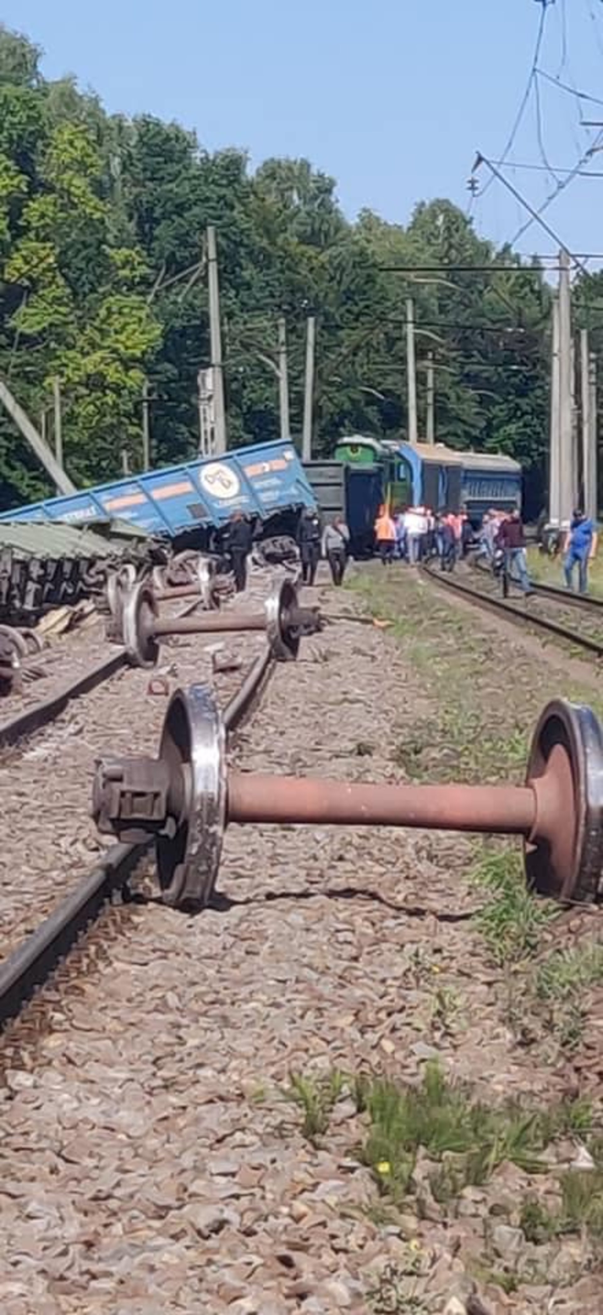 Укрзалізниця встановлює причини сходу вагонів вантажного поїзда на Львівщині