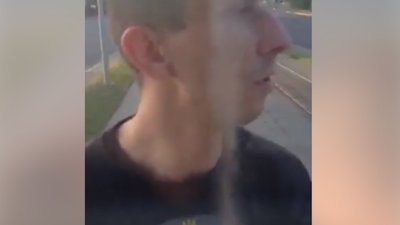 Львів‘яни виклали у соцмережі відео чоловіка-зачепера на Сихівському трамваї