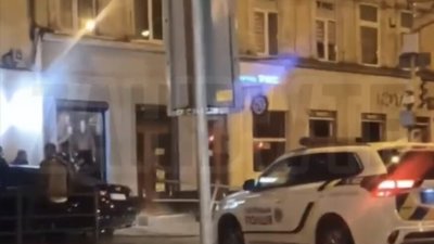 22-річний пʼяний водій у Львові влетів у будинок (МОМЕНТ АВАРІЇ)