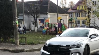 На Львівщині у жахливій ДТП постраждала дитина (ФОТО)