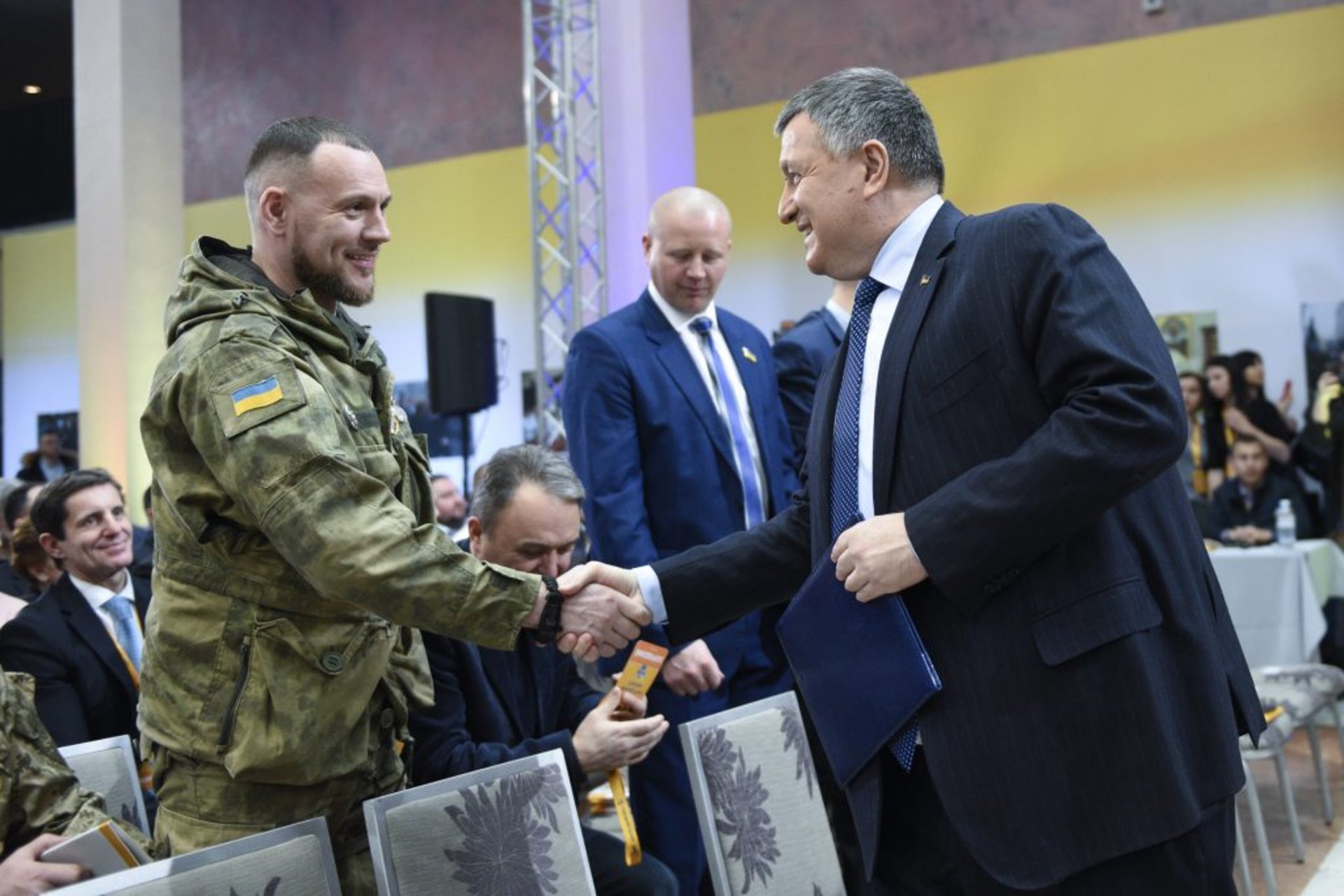 Щоби забезпечити незворотність реформ: «Народний фронт» боротиметься за нову Верховну Раду і новий уряд