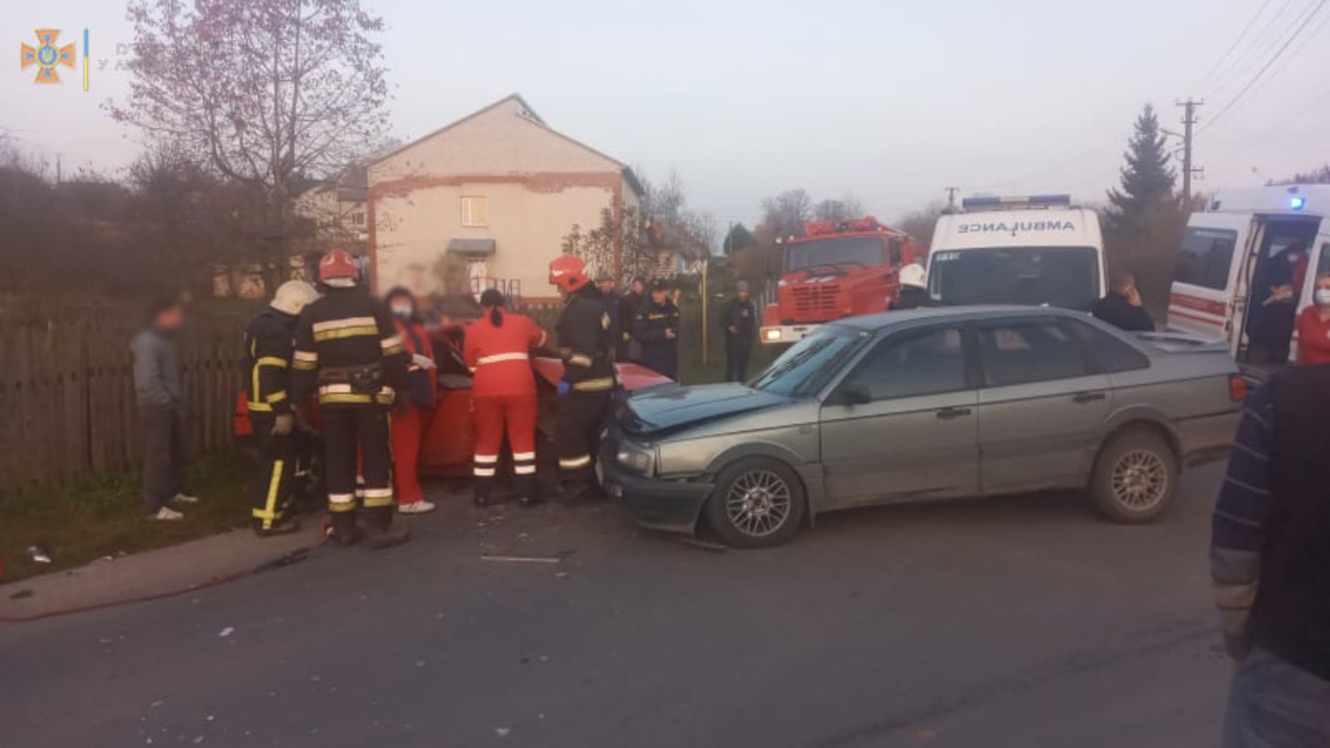 У Яворівському районі у жахливій аварії постраждало троє осіб