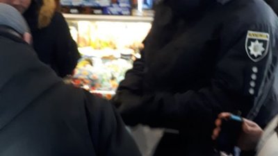 У Львові чоловік вчиняв грабежі магазинів
