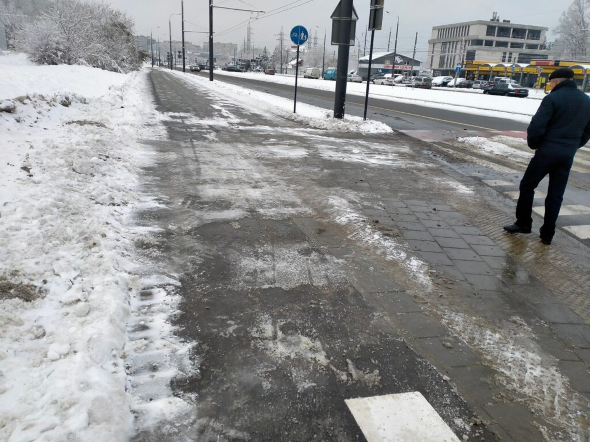У Львові просять розчистити велодоріжки від снігу, фото ГЛМЛ