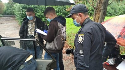 У Львові поліцейські розшукують зловмисника, причетного до вбивства таксиста (ФОТО)