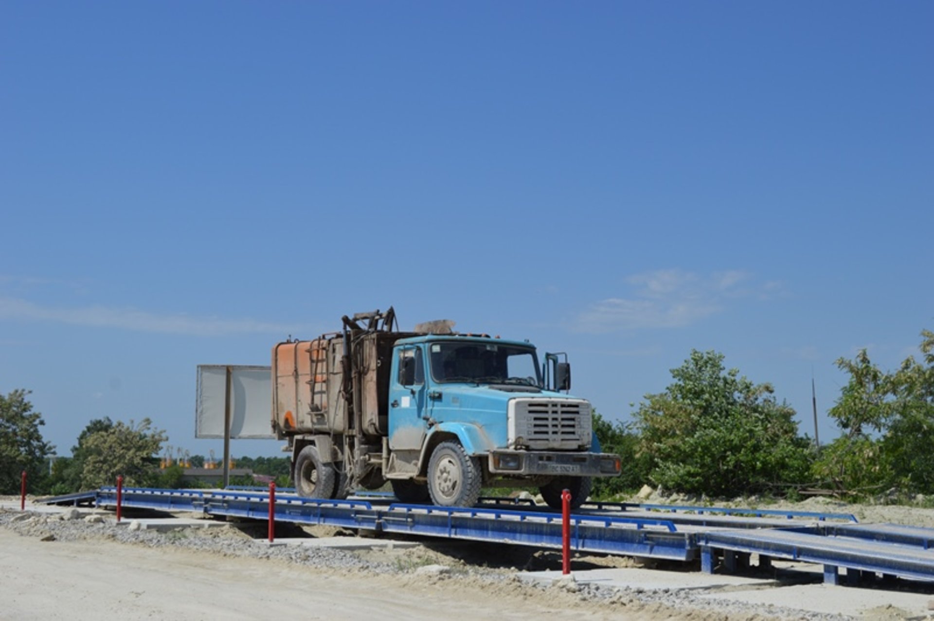 У Миколаєві впорядкували полігон твердих побутових відходів