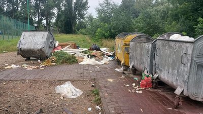 На Львівщині у місті виник конфлікт через сміття