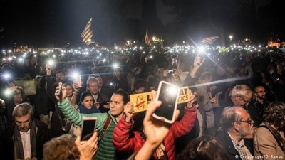 Масові акції на захист заарештованих екс-урядовців відбулися у Каталонії