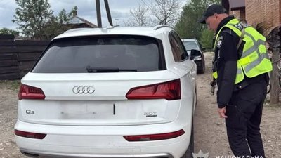 На Львівщині стріляли у автомобіль (ФОТО)