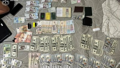 На Львівщині у гаражі працював координаційний центр