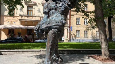 Назар Бербека виступив на захист скандального пам’ятника у Львові