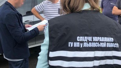 У Львові перекрили канал незаконного переправлення чоловіків за кордон