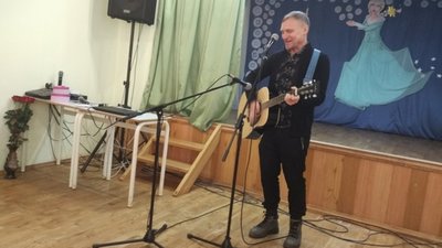 У Винниках Олег Скрипка виступив в школі-інтернаті  (ФОТО)